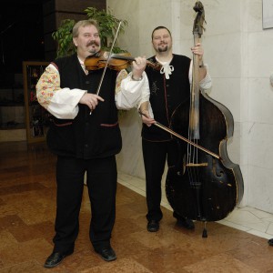 Ľudová hudba HALÚZKOVCI