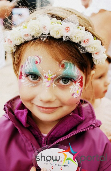 Maľovanie na tvár LIPTOV, airbrush, henna, trblietavé tetovanie, vrkoče, cukrová vata, pukance