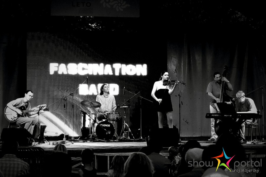 FASCINATION BAND