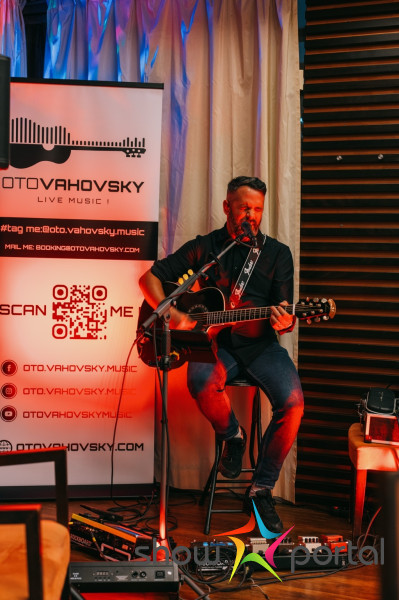Oto Váhovský - ONE MAN LIVE MUSIC SHOW