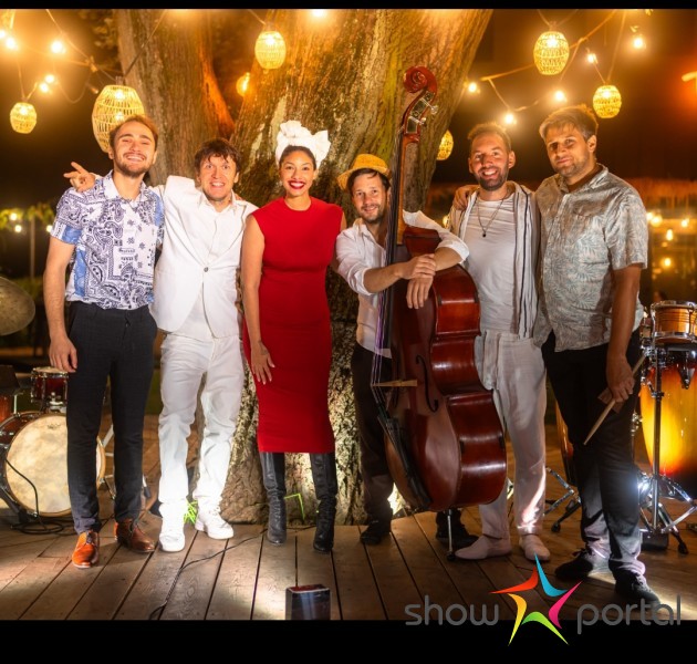 Glenda Lopez & Music Box Project
