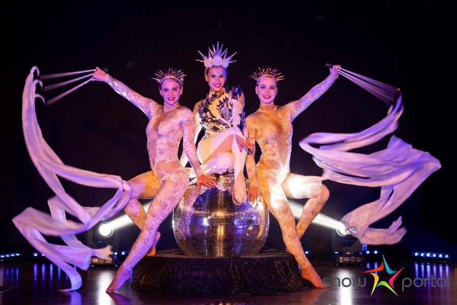 Crystalline - Mirror Ball show by Vertigo