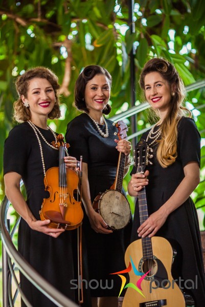 Paper Moon Trio