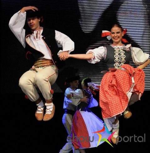 Folklórny súbor Bystrina