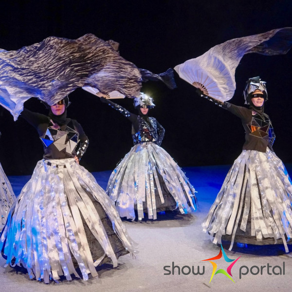 Tanečná show Mystic & Crystals