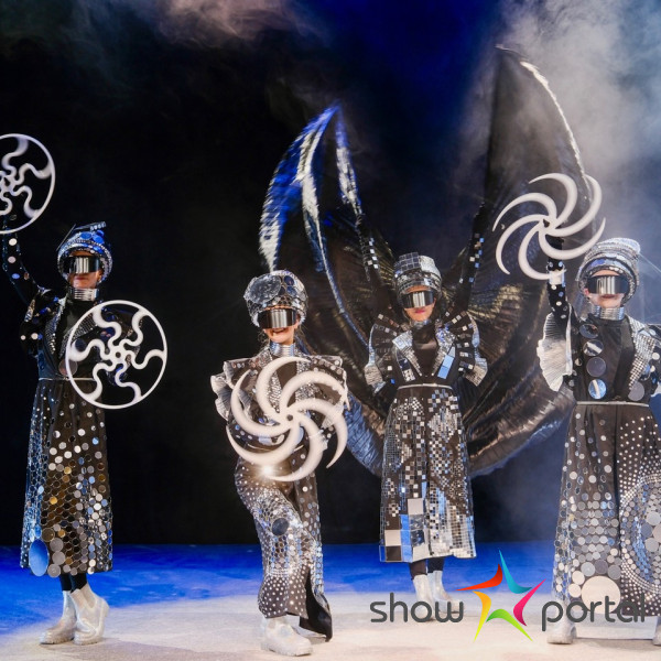Tanečná show Mystic & Crystals