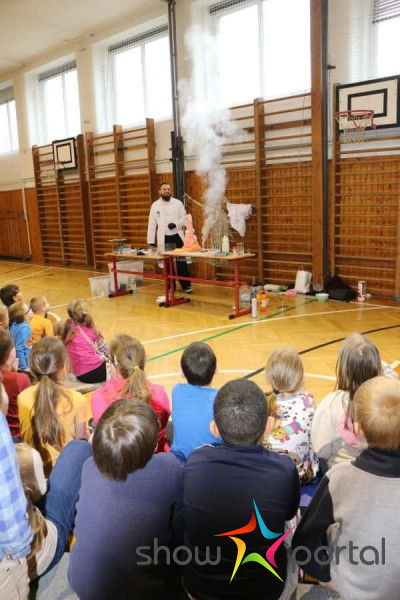 Vedecké okienko - chemické vystúpenie