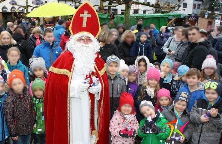 Mikulášske prekvapenie s fotobúdkou