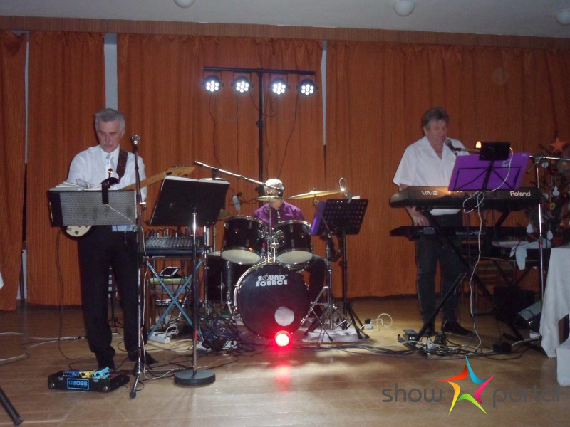 Hudobná skupina Music Trio / zenekar MUSICTRIO