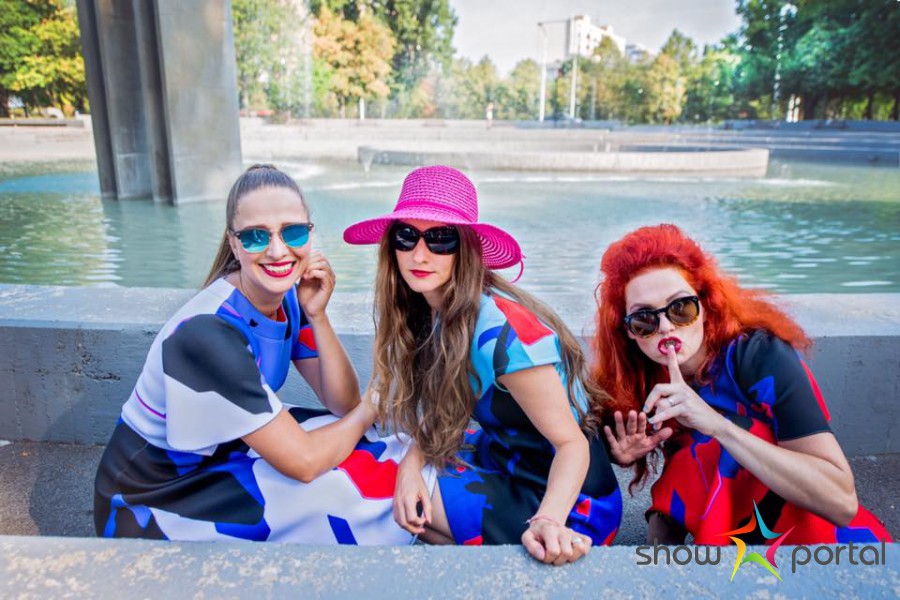 BONBON TRIO