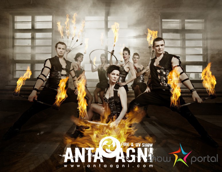 Anta Agni - Fireshow a svetelná UV show