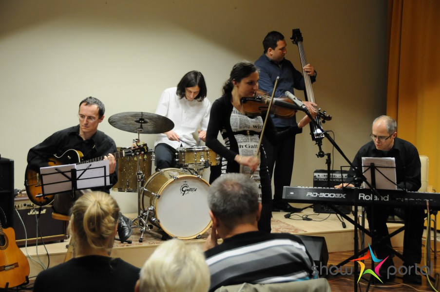 FASCINATION BAND